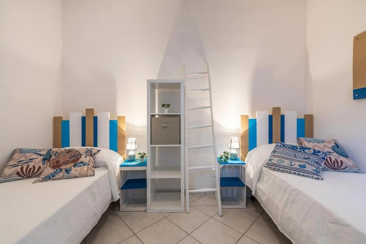 Domo Coro E Bentu Apartment Sant'Antioco Italy